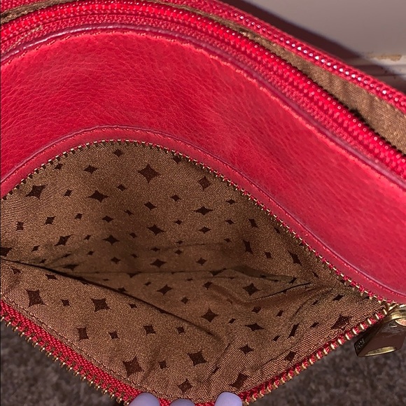 Red Fossil Purse - Picture 7 of 7